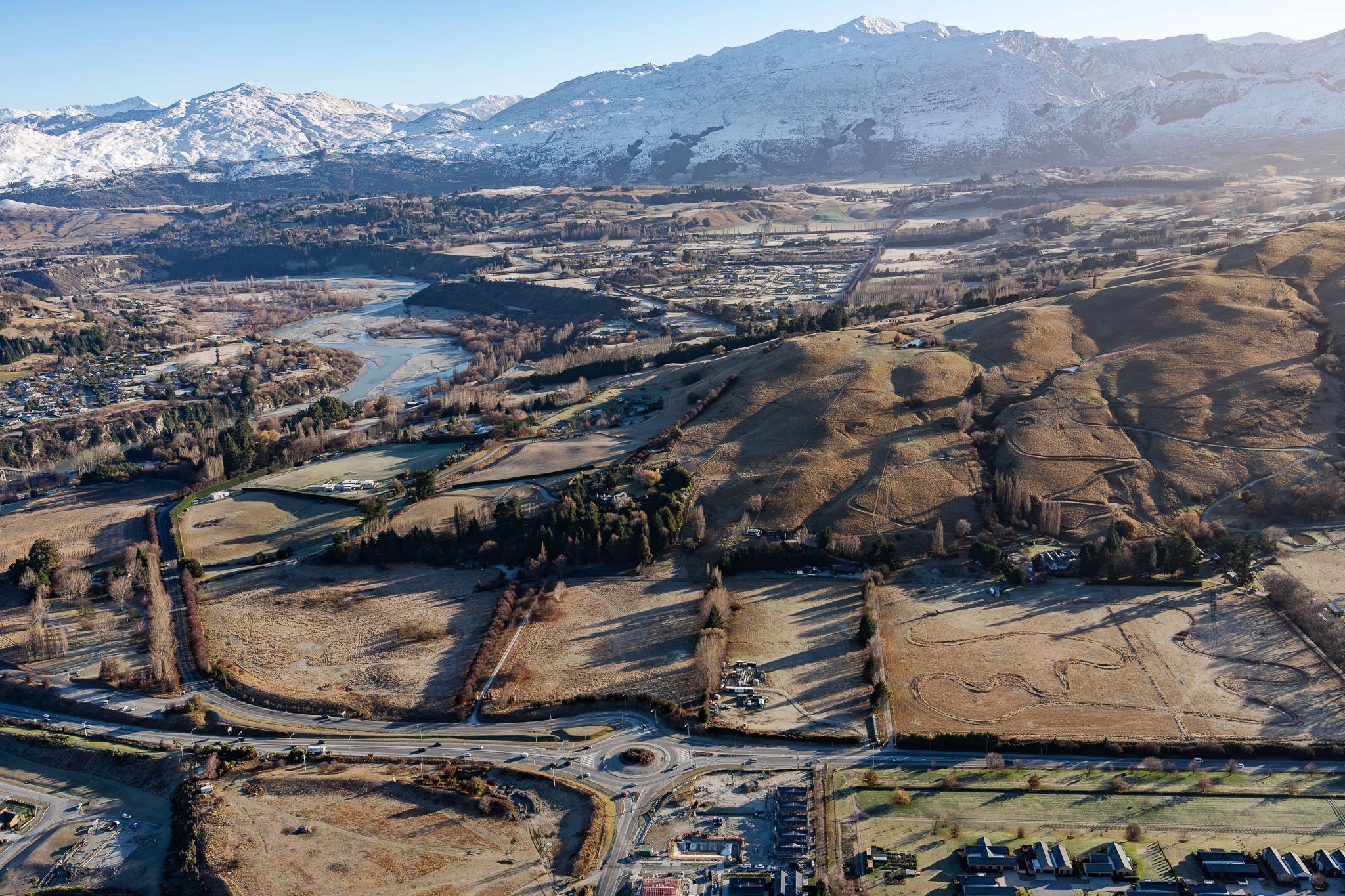The Queenstown landscape surrounding Ladies Mile